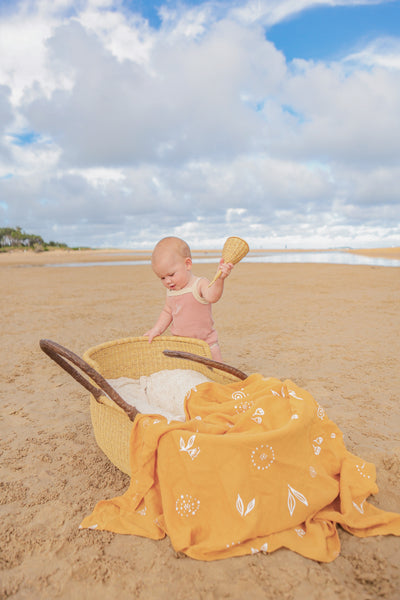 Gumnut Dreaming Multifunctional Wrap